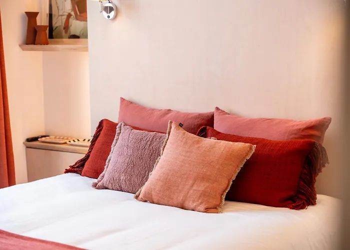 The Blue House - Guest Suite 1